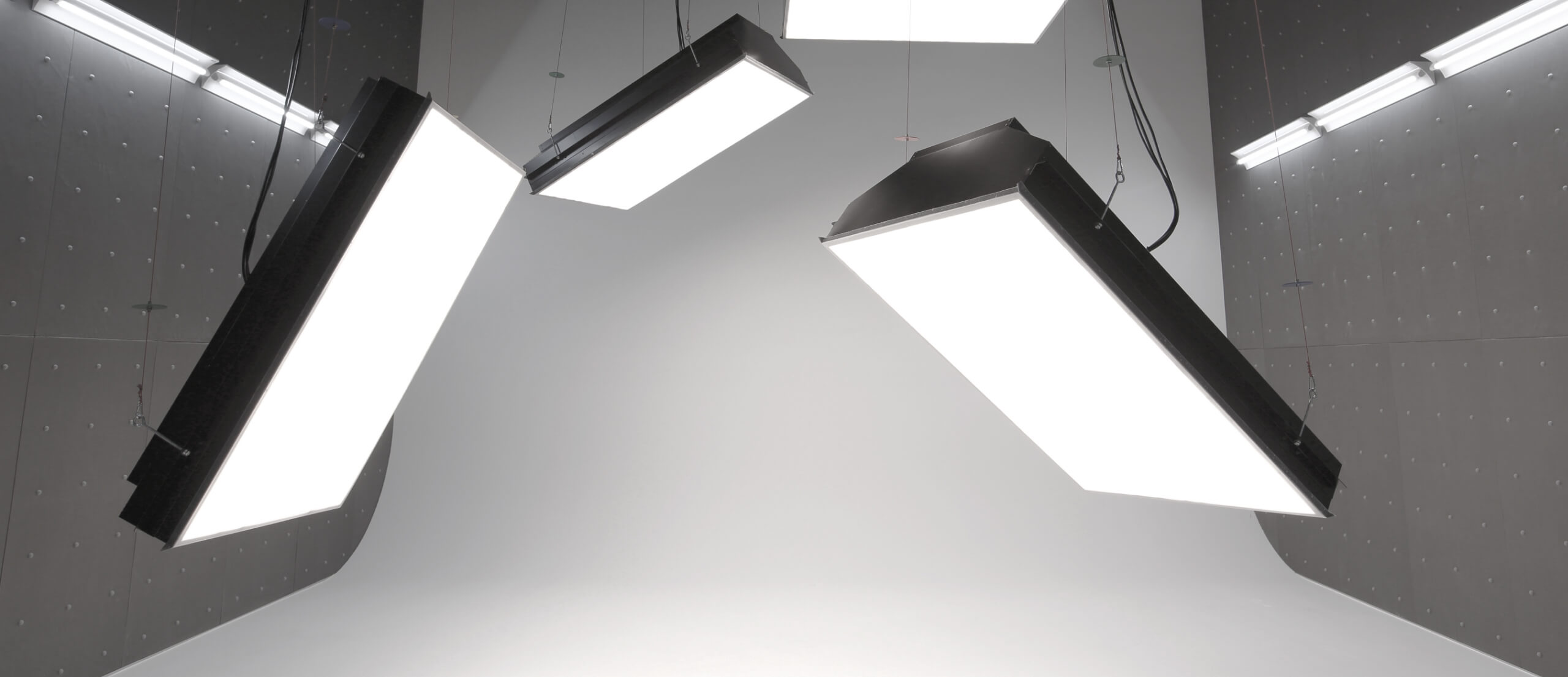 大型白ホリスタジオ